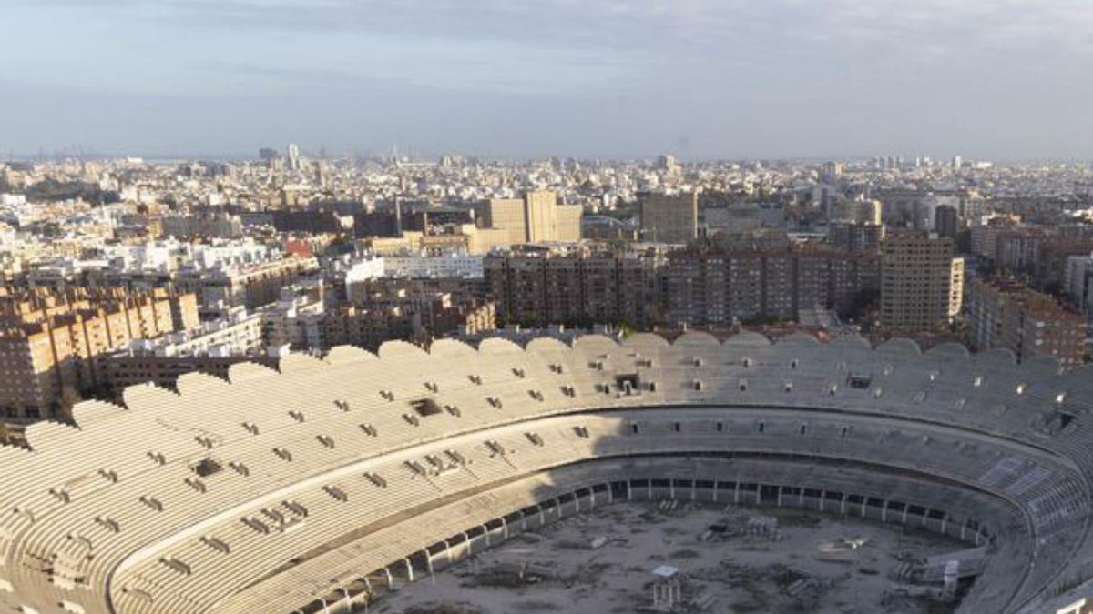 Obras del Nuevo Mestalla. |  // L. O.