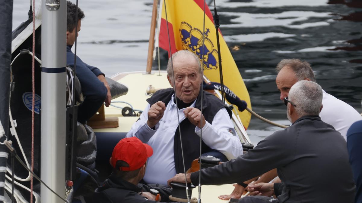 El rey Juan Carlos sale a navegar con 'El Bribón'