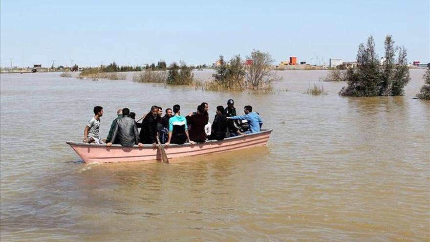 Las inundaciones en Irán dejan 70 muertos y más de 500 heridos