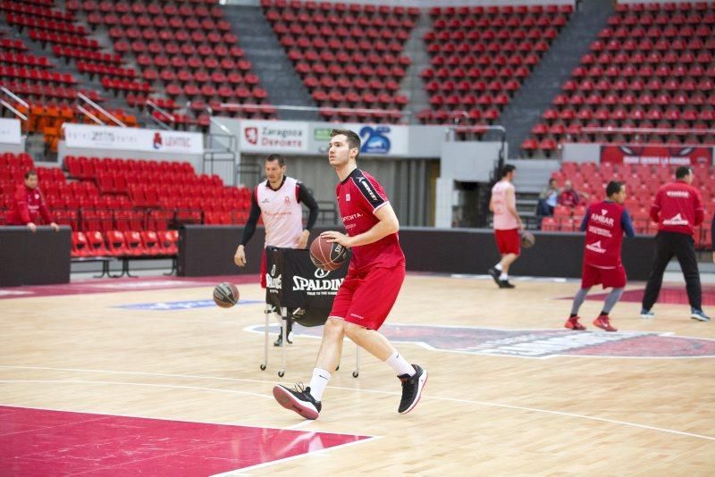 Entrenamiento a puerta abierta del Tecnyconta Zaragoza