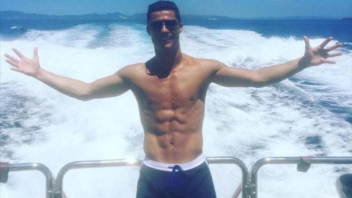 Cristiano se relajó a bordo del lujoso yate