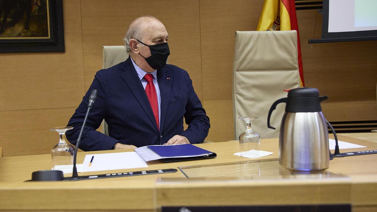 El exministro del Interior Jorge Fernández Díaz en la comisión de investigación de la operación ‘Kitchen’ del Congreso de los Diputados.