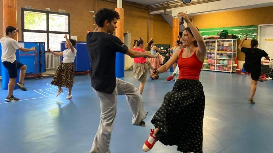 L'Esbart Cadí celebra el seu 75è aniversari amb una producció teatralitzada de gran format