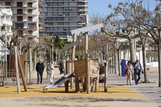 Palamós estrena el nou passeig del Mar: setze mesos d’obres i una inversió de 6,6 milions