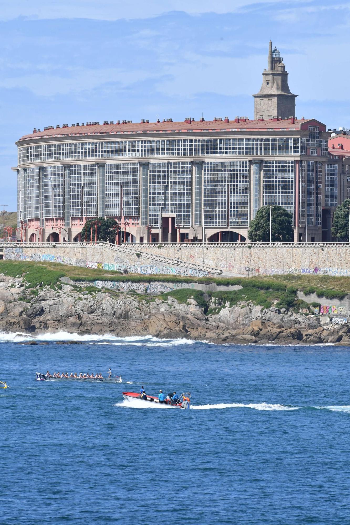 Bermeo Urdaibai y Donostia Arraun ganan la Bandeira Cidade da Coruña