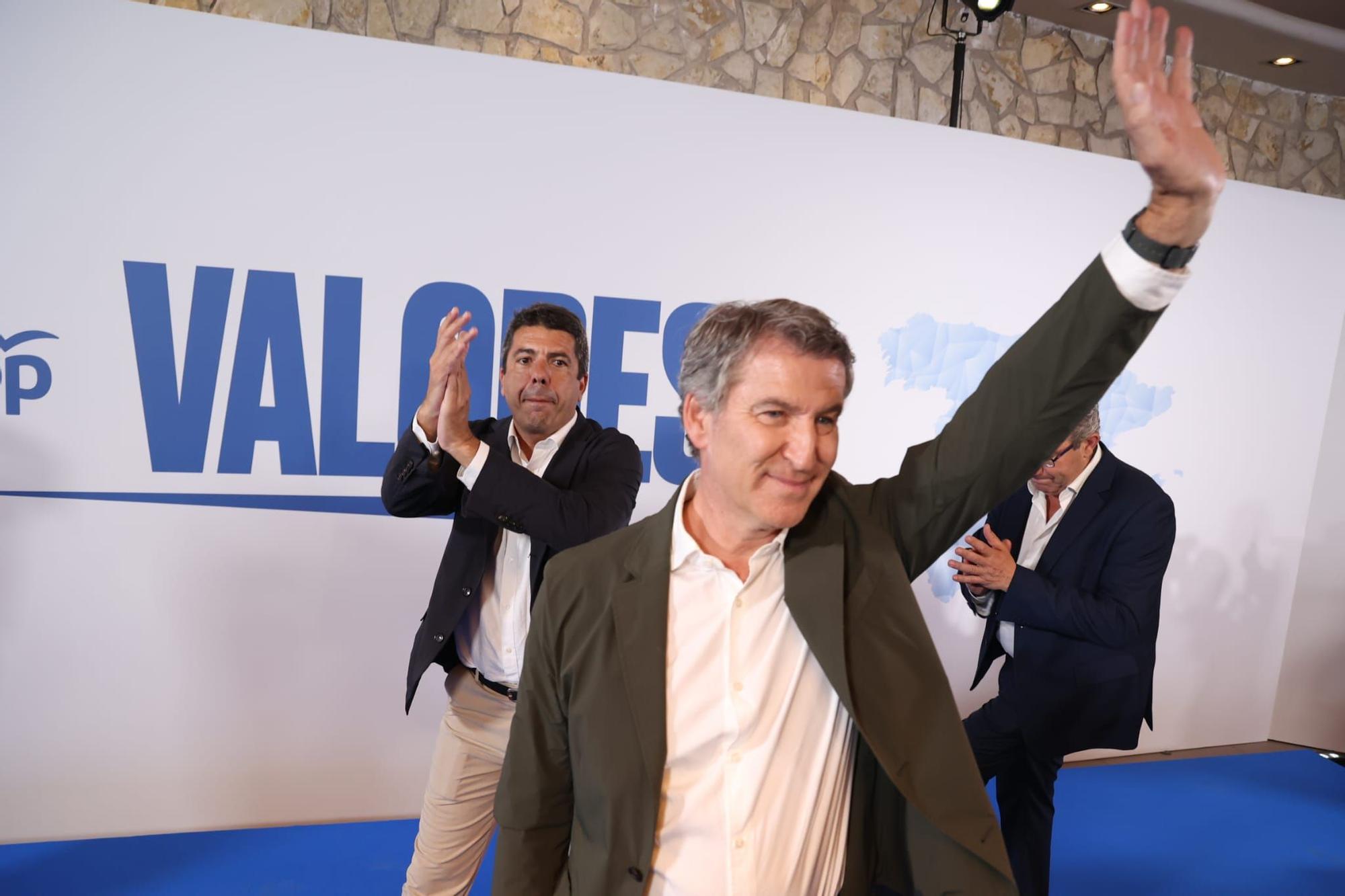 Así han llegado Feijóo y Mazón a la comida con militantes del PP en Alicante