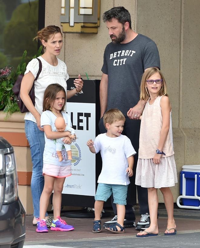 Ben Affleck, Jennifer Garner y sus tres hijos