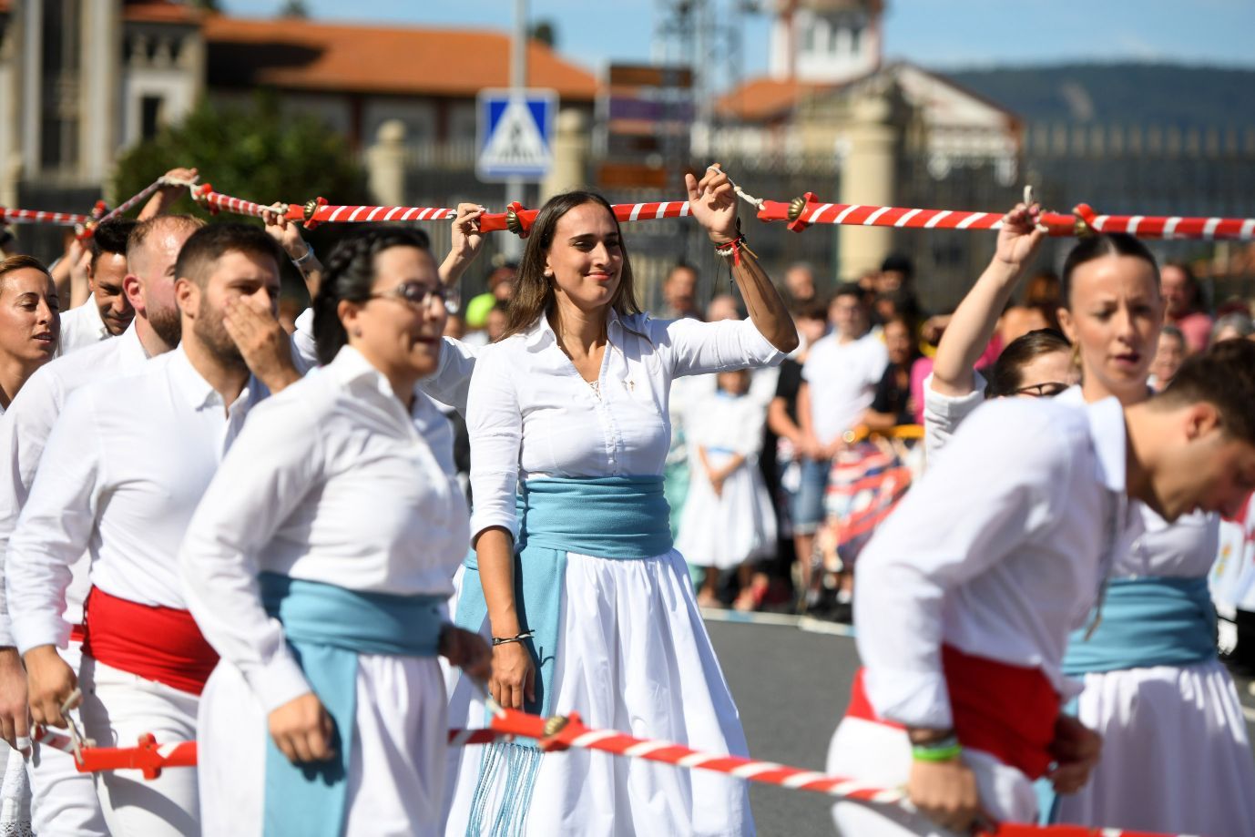 La Danza de Espadas de Marín rompe con dos años de pandemia