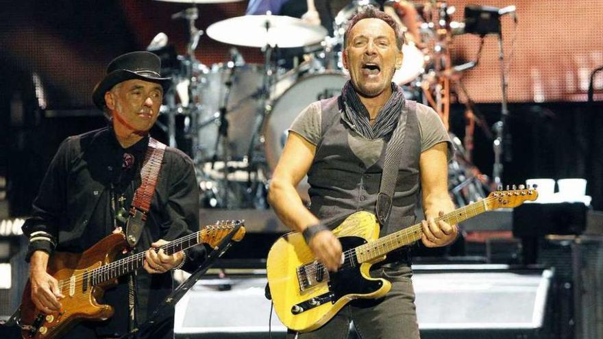 Bruce Springsteen durante un concierto en Barcelona.