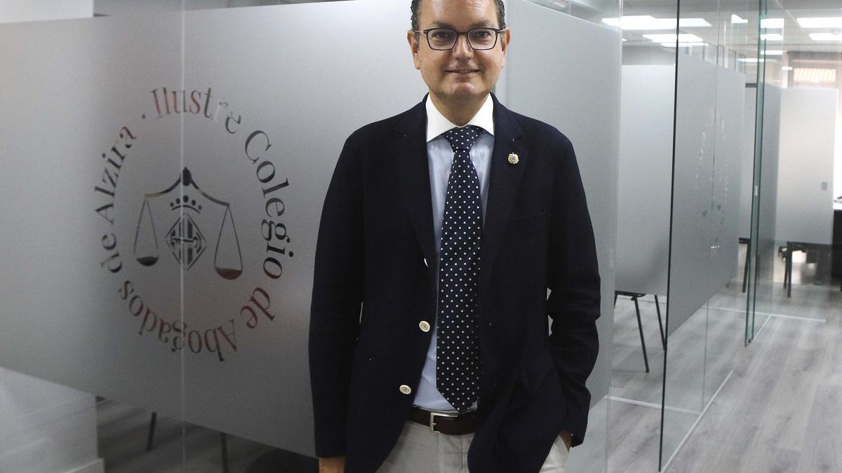Agustín Ferrer, decano del Colegio de Abogados de Alzira.