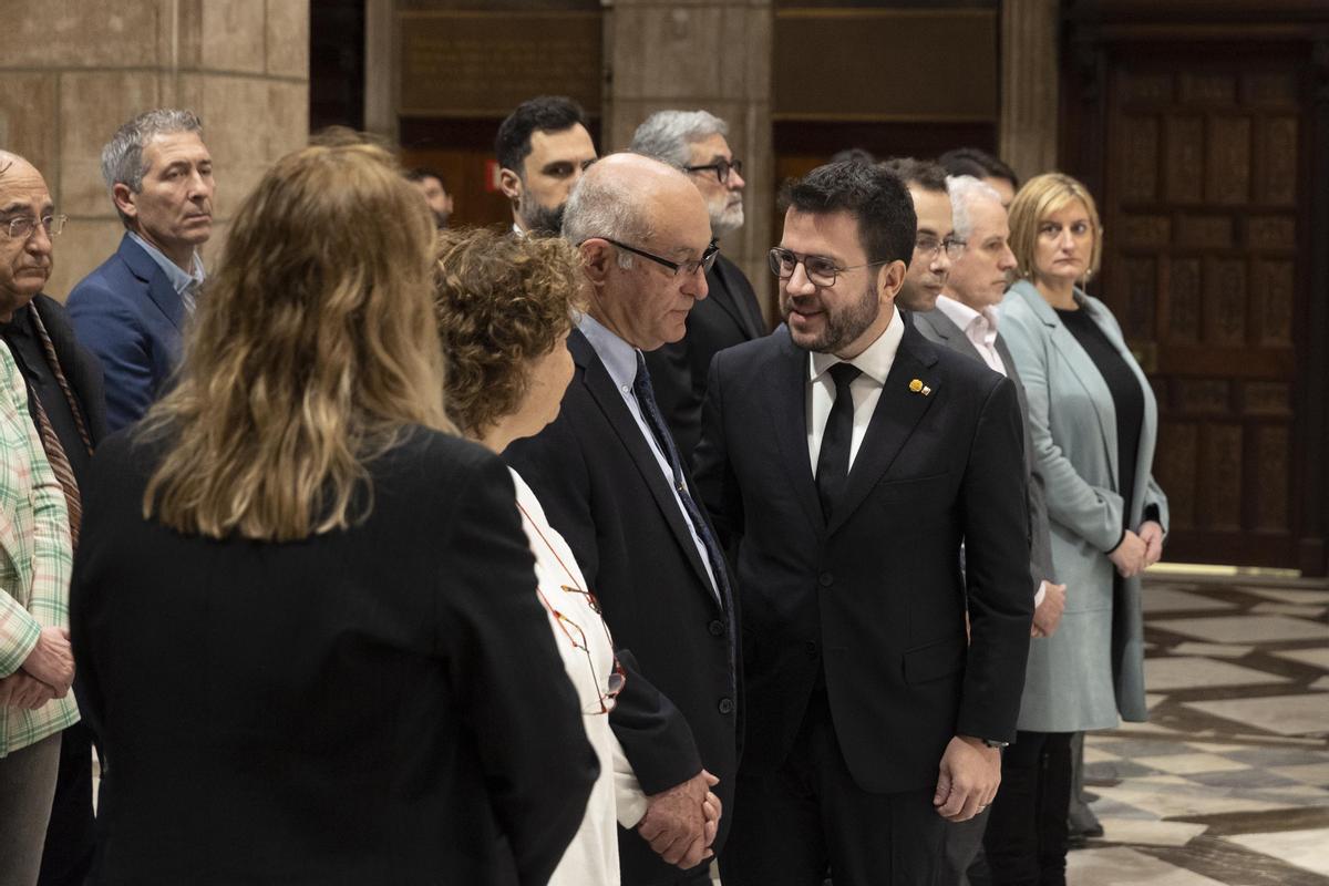 El Palau de la Generalitat acoge este martes la capilla ardiente de Josep Maria Espinàs