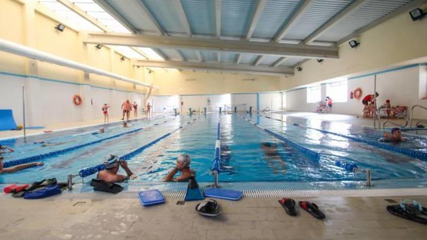 La piscina cubierta de Sax no abrirá esta temporada, por primera vez, tras 16 años de actividad