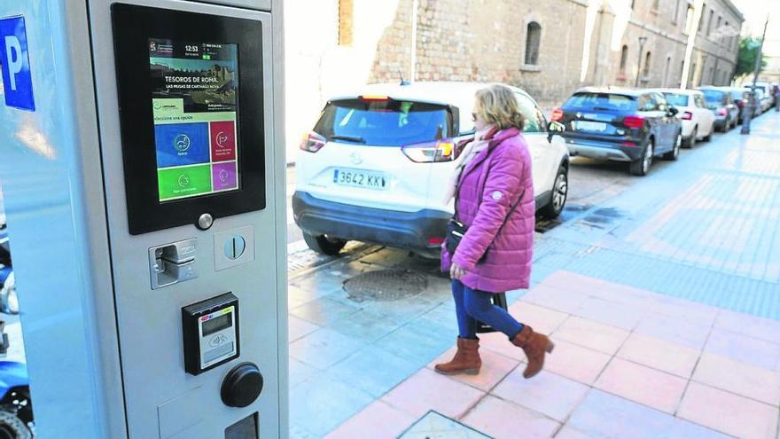 Instalan parquímetros táctiles para pagar desde cualquier punto