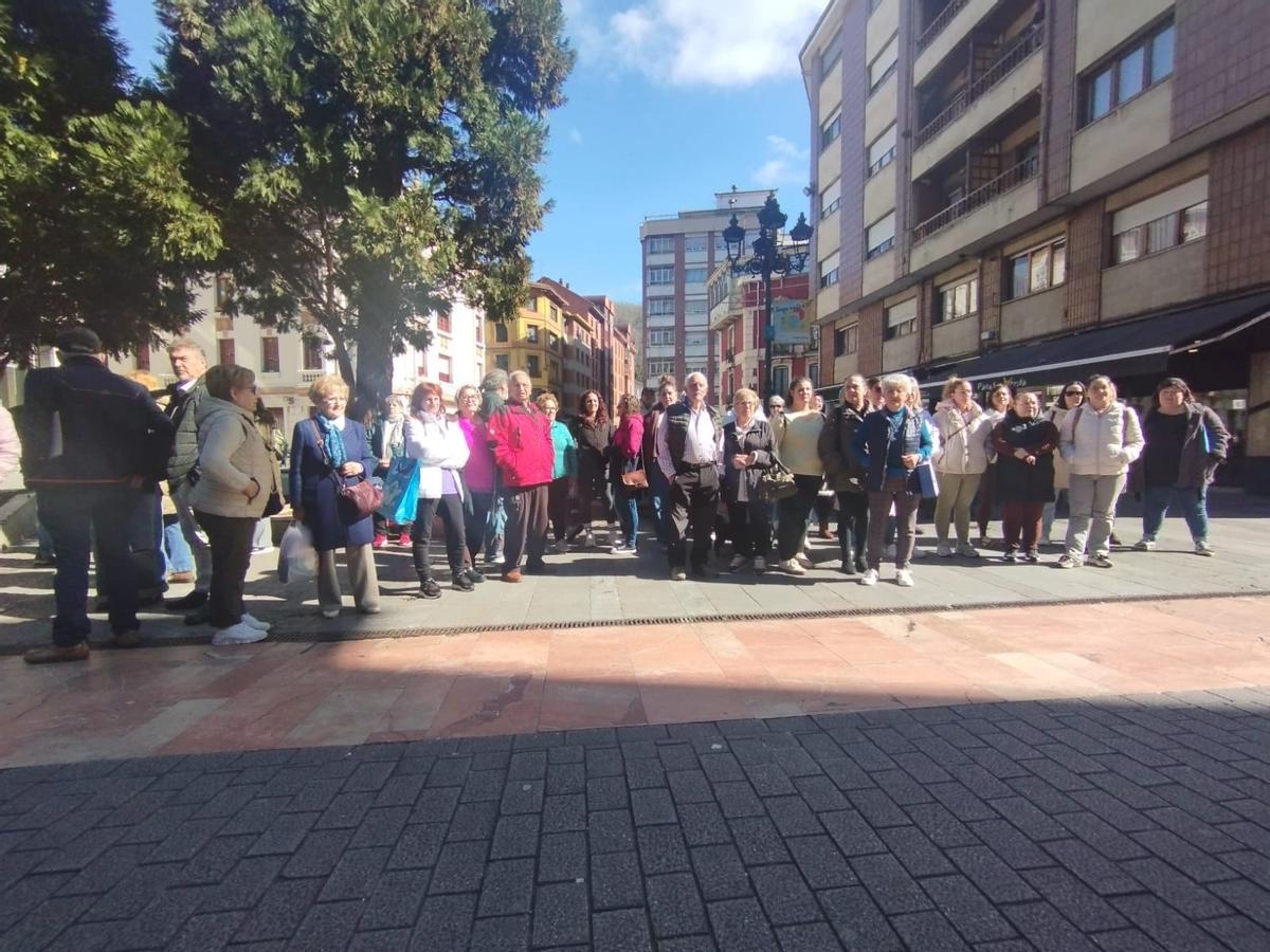 Participantes en la concentración.