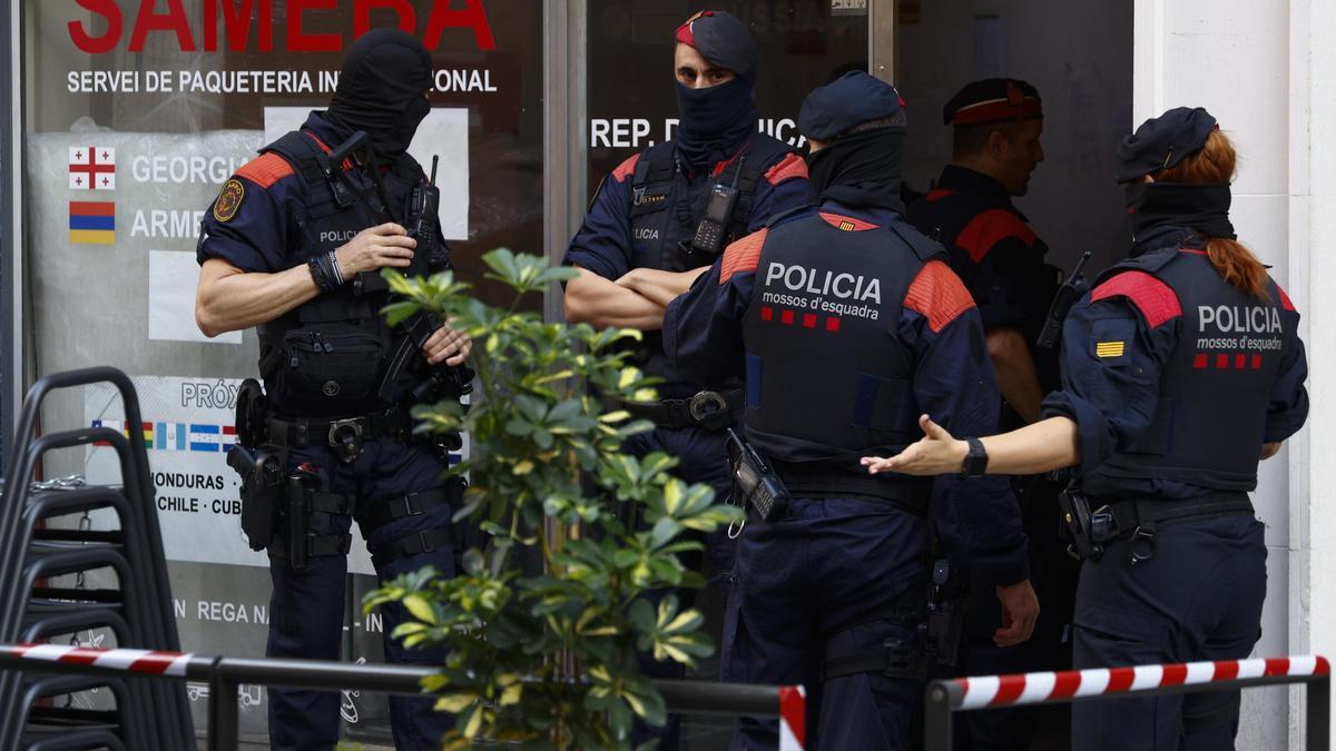 Mossos, CNP, Interpol y FBI han deamantelado a una banda internacional que robaba en viviendas.