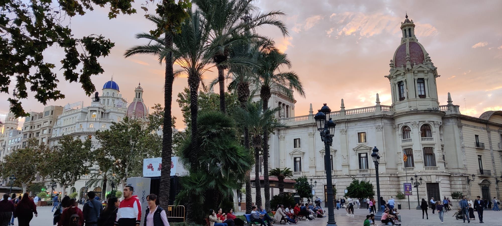 Las mejores fotos del cielo anaranjado de València