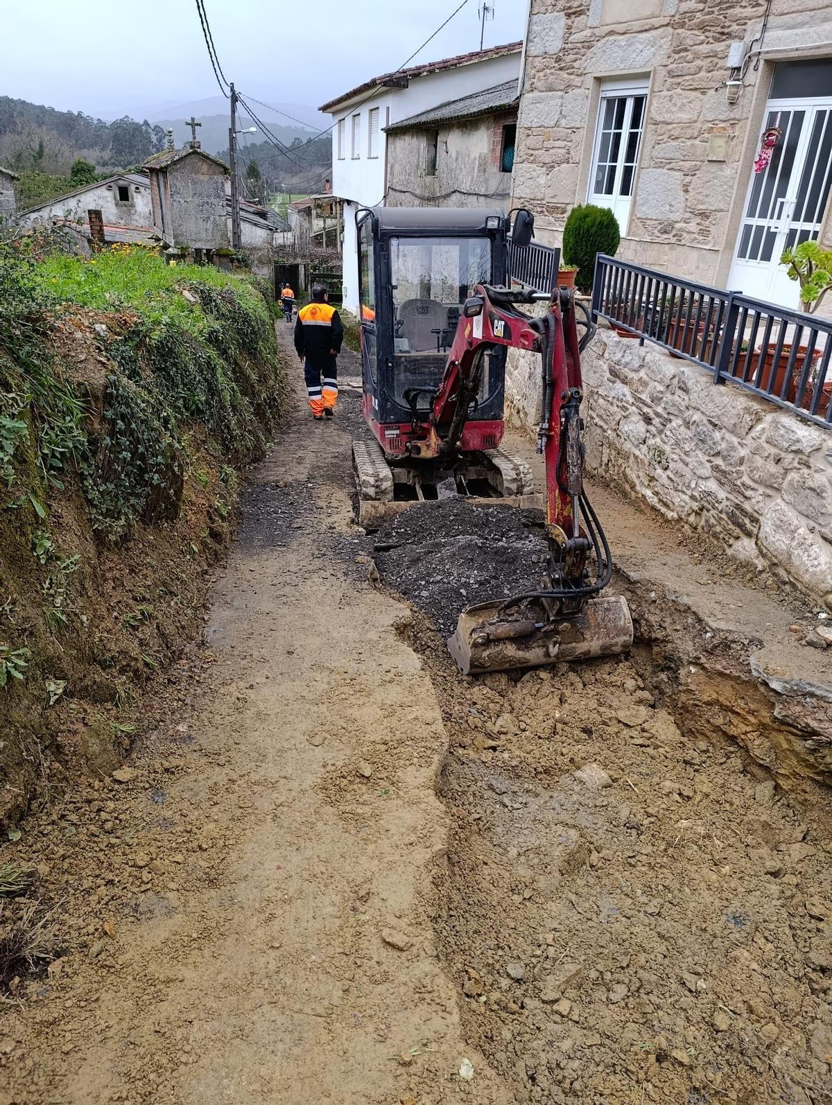 Obras no núcleo da Albariza.