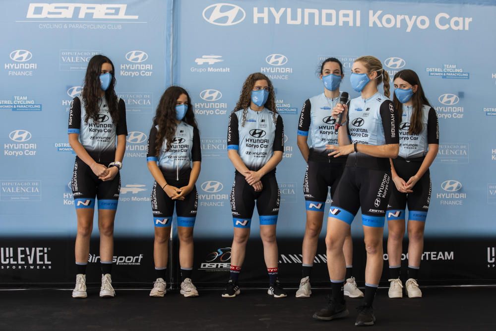 Presentación equipo ciclista Hyundai Koryo Car