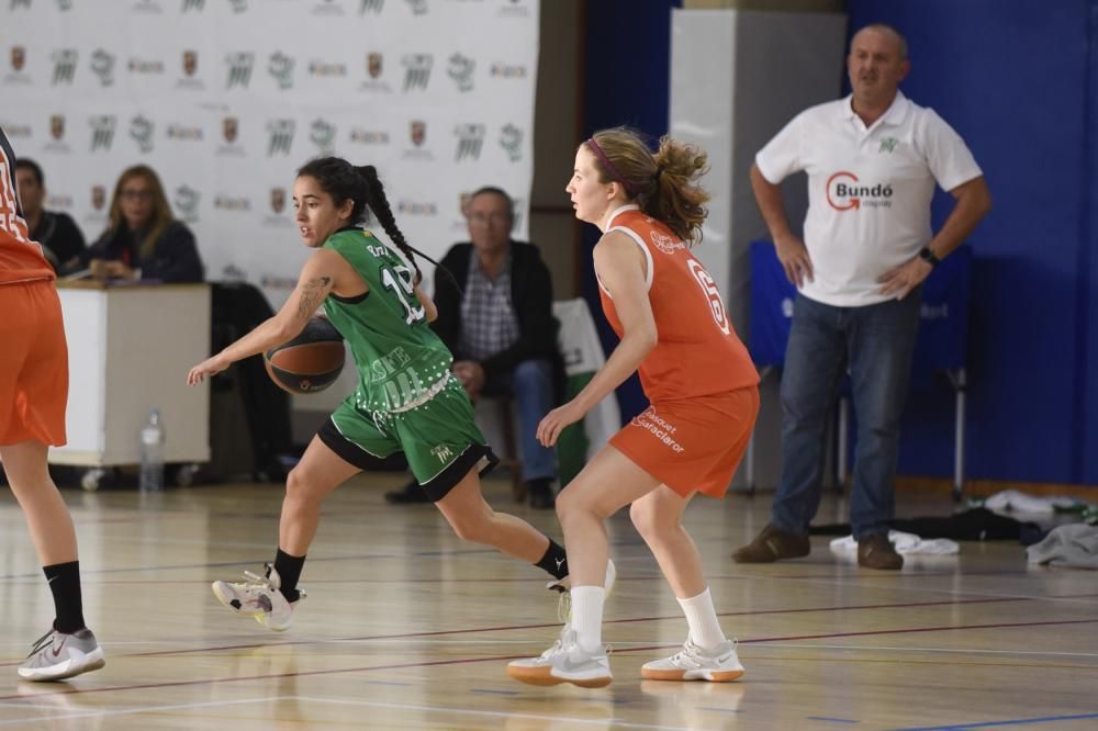 Bàsquet femeni. Petro Pinto Asfe - Sofa Claror