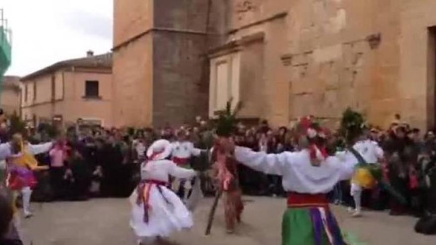So tanzt Algaida zu Ehren des Ortsheiligen Sant Honorat
