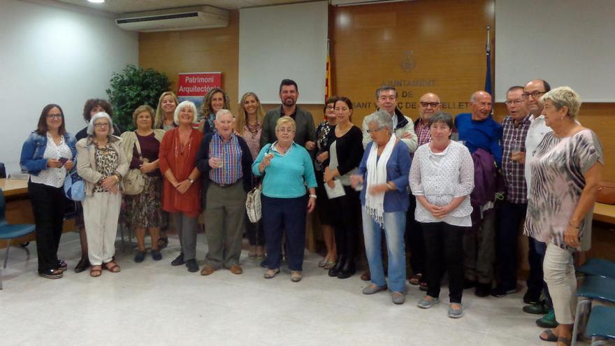 Acte de constitució del Consell de la Gent Gran, amb alguns dels seus membres