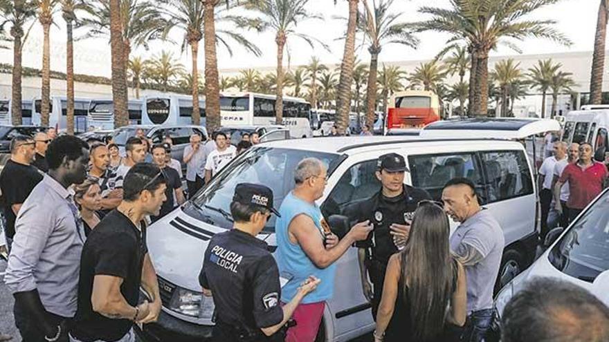 Protestas de los taxistas contra empresas de transporte discrecional durante mayo de 2017.