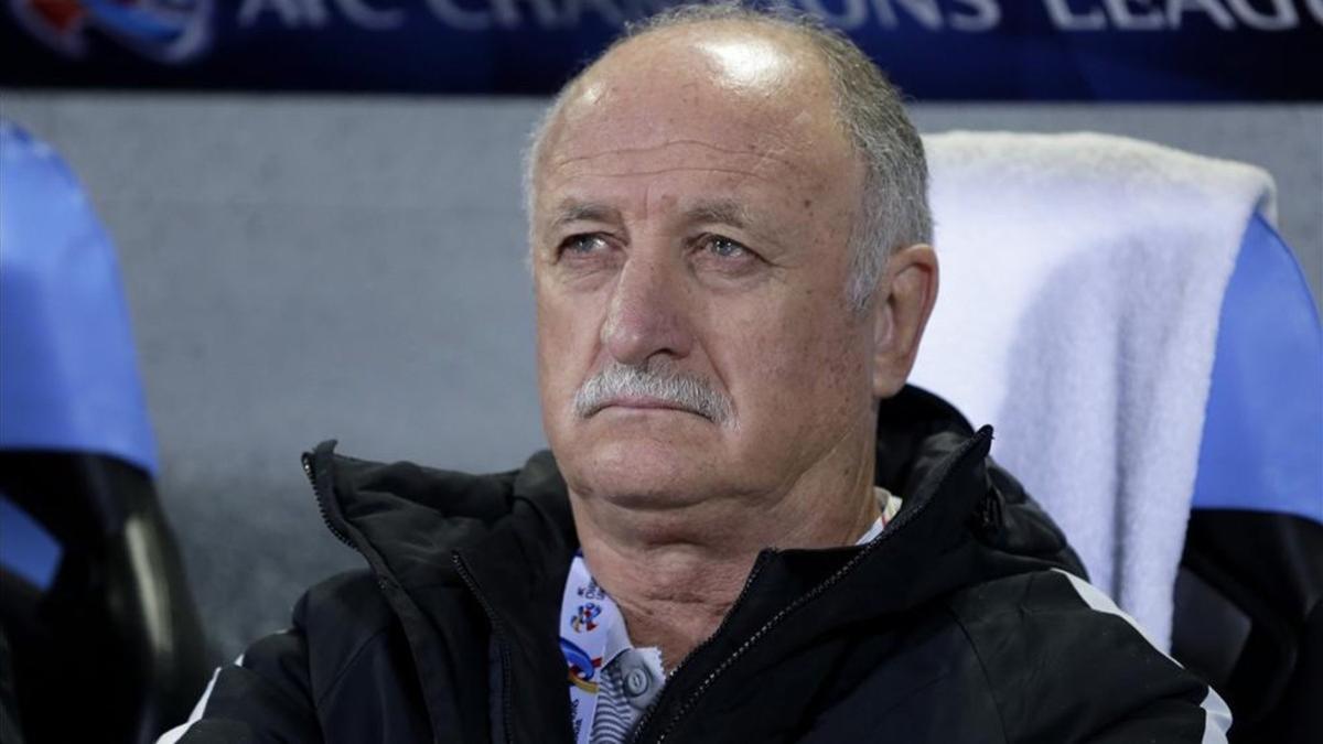 Scolari se mostró muy enfadado por la publicación de una entrevista falsa