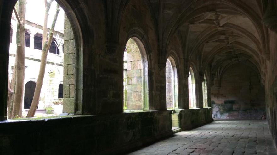 Una visita al monasterio de Oia de 50 minutos en tan solo 5