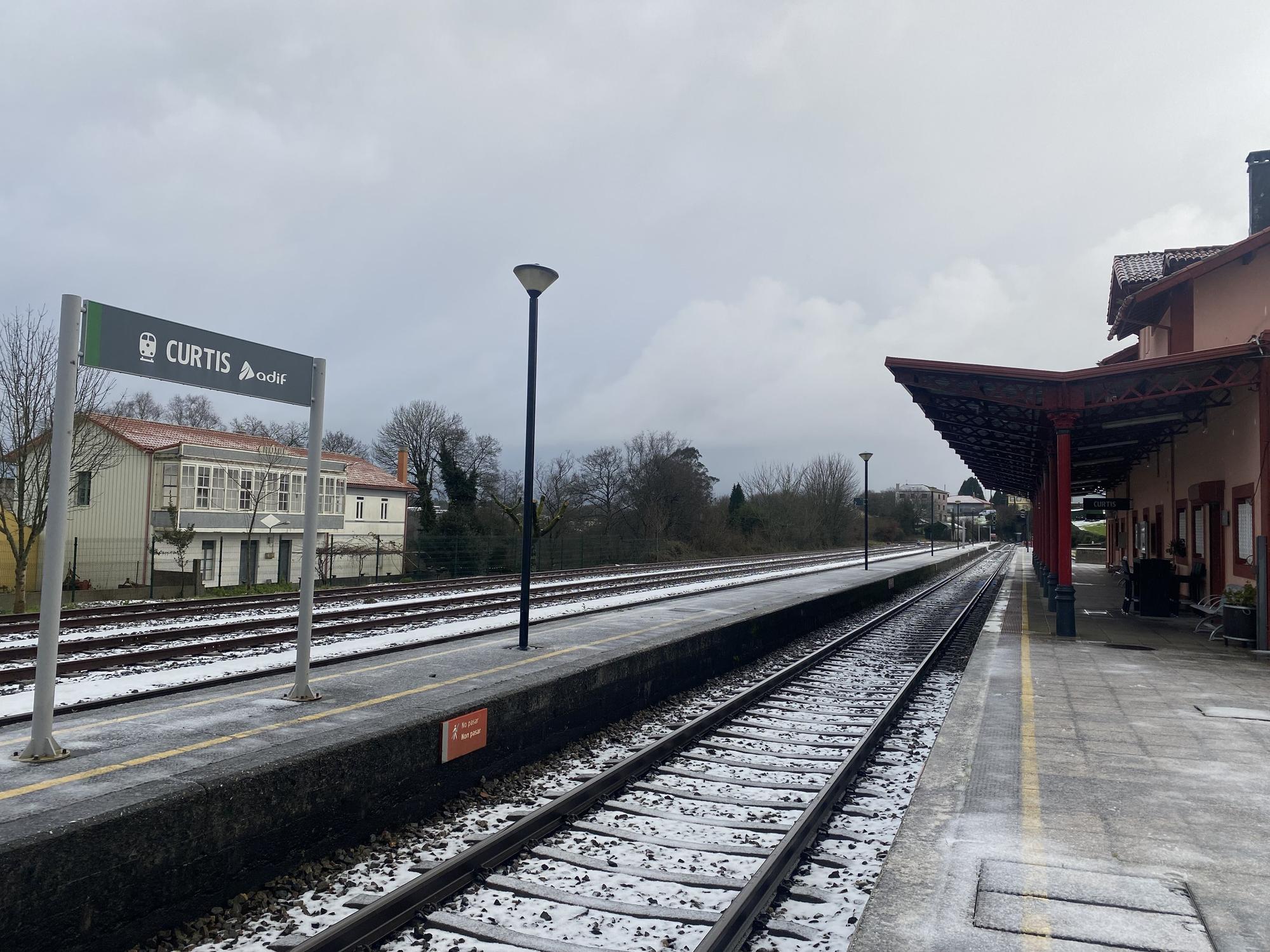 La nieve llega a la montaña de A Coruña