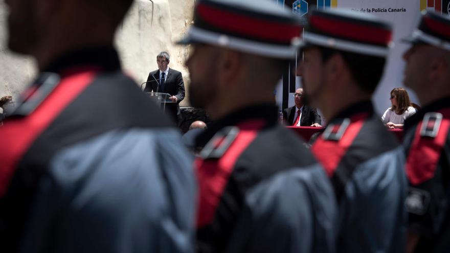 Agentes de la Policía Canaria.