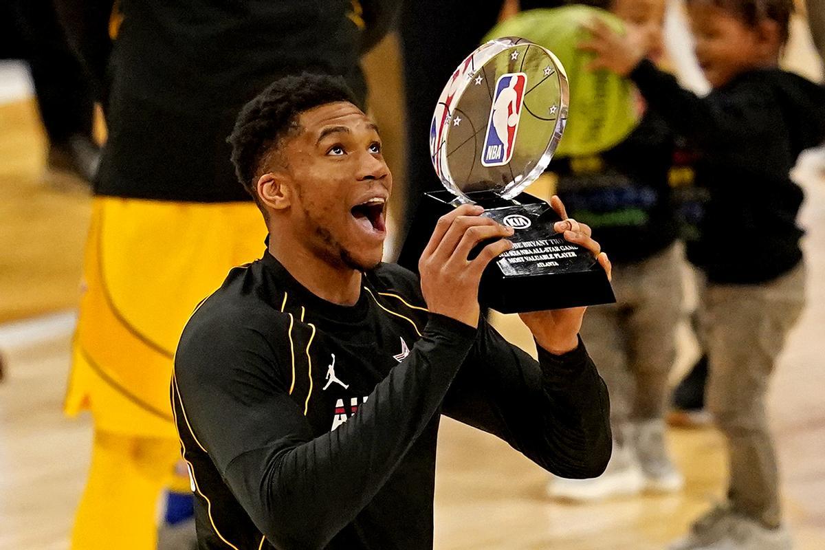 Antetokounmpo, MVP, i Curry, líder, donen triomf al Team Lebron Antetokounmpo, MVP, i Curry, líder, donen triomf al Team Lebron