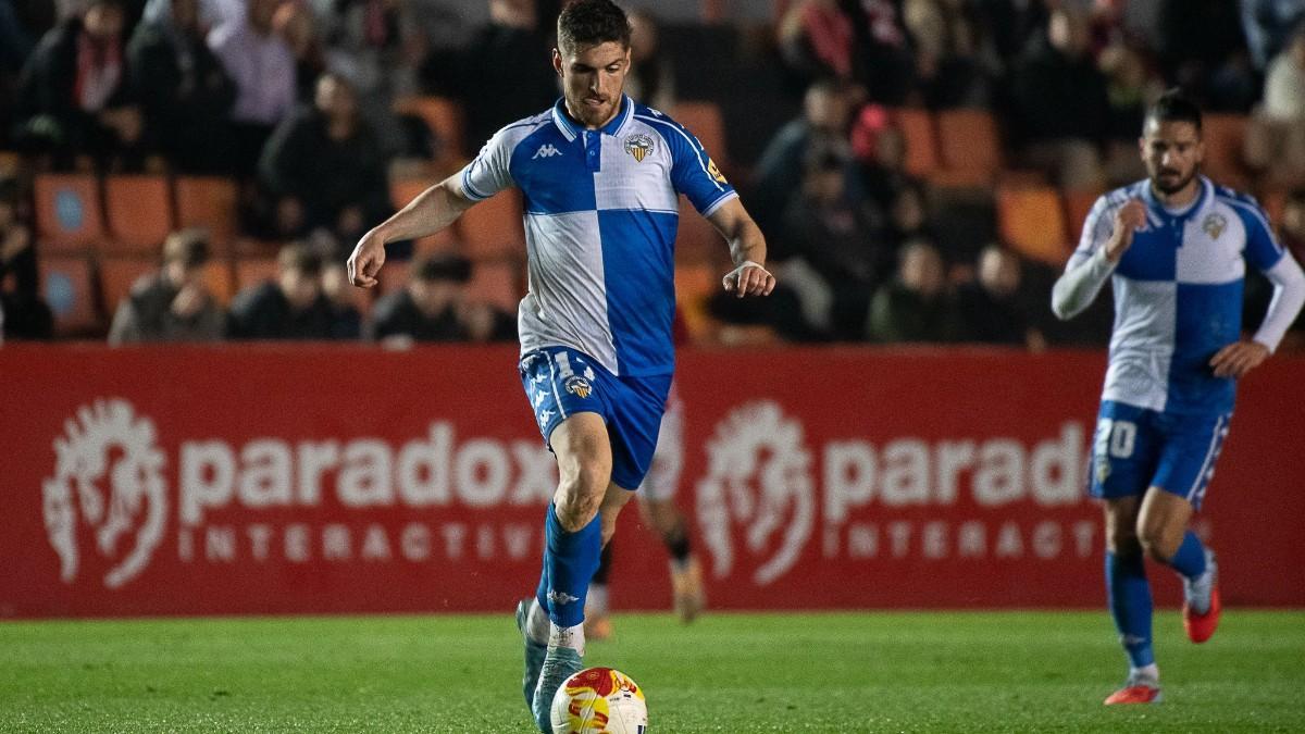 Coscia, delantero del Sabadell