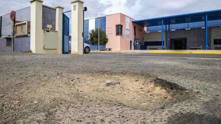 Acceso en mal estado a la Escuela Oficial de Idiomas de Telde