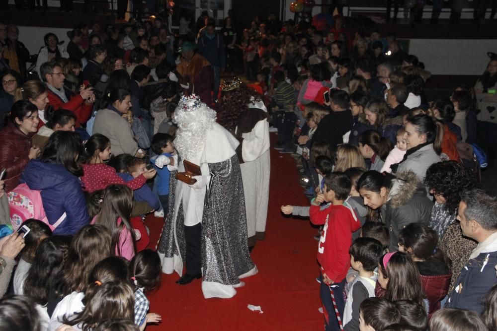 Los Reyes Magos ya aparecen por Domaio