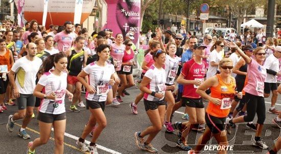 Búscate en la galería de la jornada contra el cáncer en Valencia