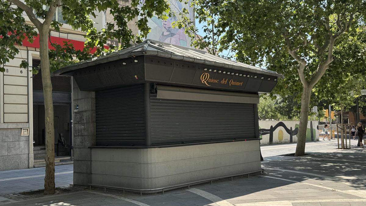 El quiosc del Quimet, al costat de la plaça Sant Domènec