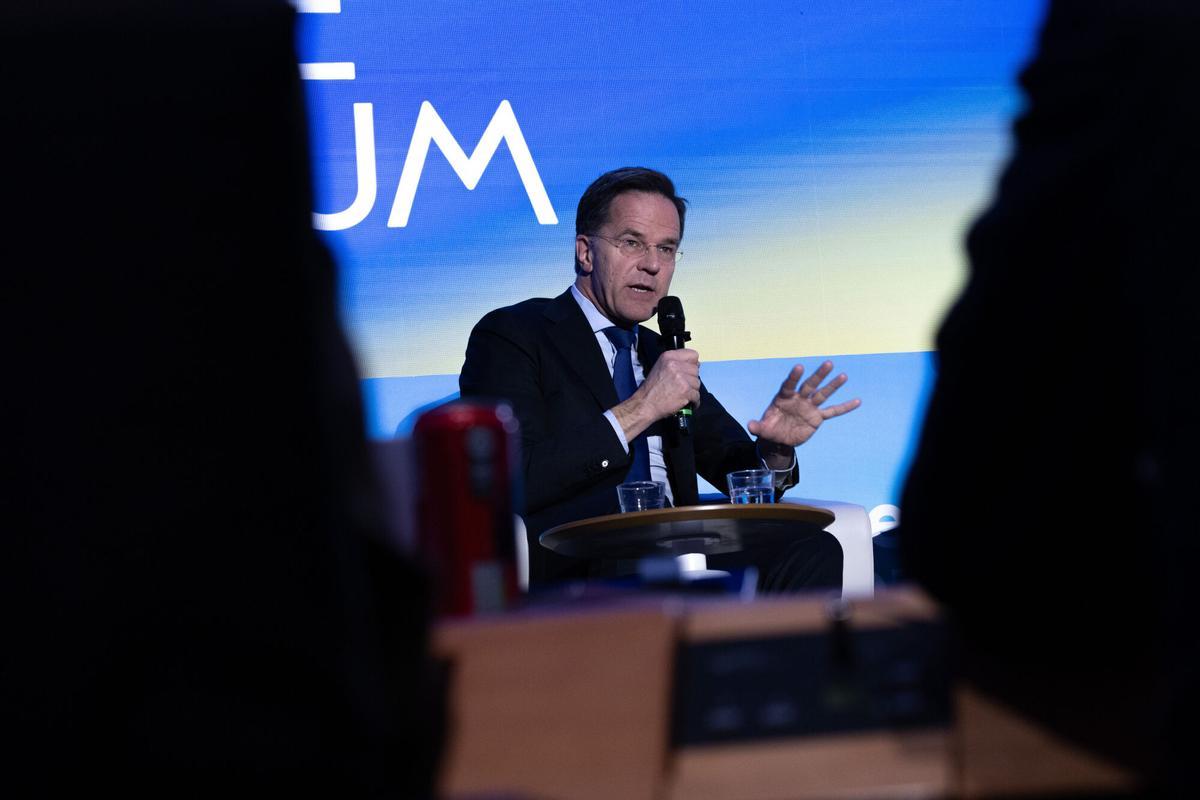 Rutte evita pronunciar-se sobre les amenaces dels EUA a l’illa