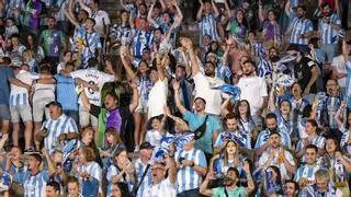El Málaga celebra su ascenso a LaLiga Hypermotion junto a miles de personas