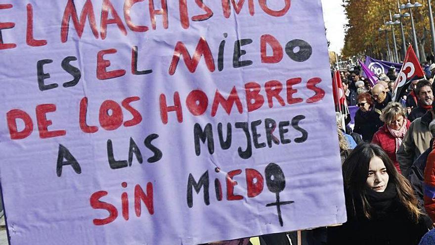 Manifestación contra la violencia machista en Zamora. | Jose Luis Fernández