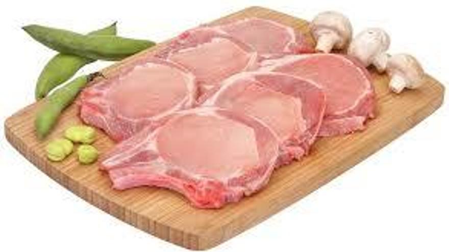 Chuletas de cerdo, uno de los platos del menú de la matanza.