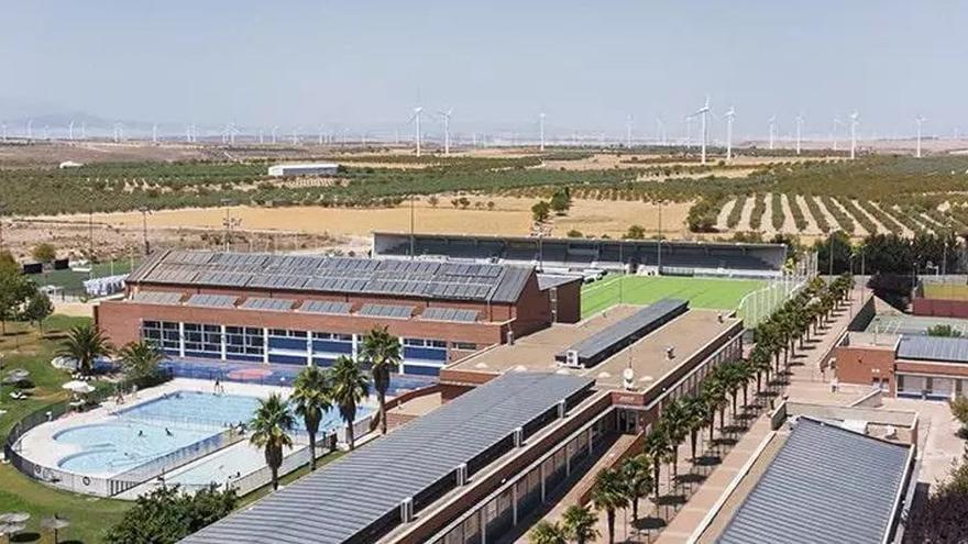 Más de un millón para reabrir la piscina cubierta