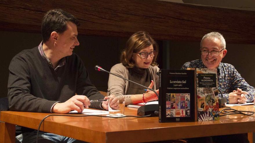 Francesc Martínez presenta dos libros sobre la prensa escrita en valenciano