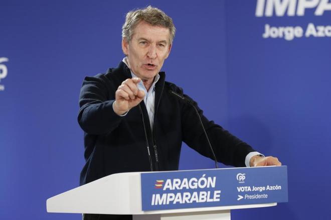 Feijoó participa en una comida mitin en Calatayud