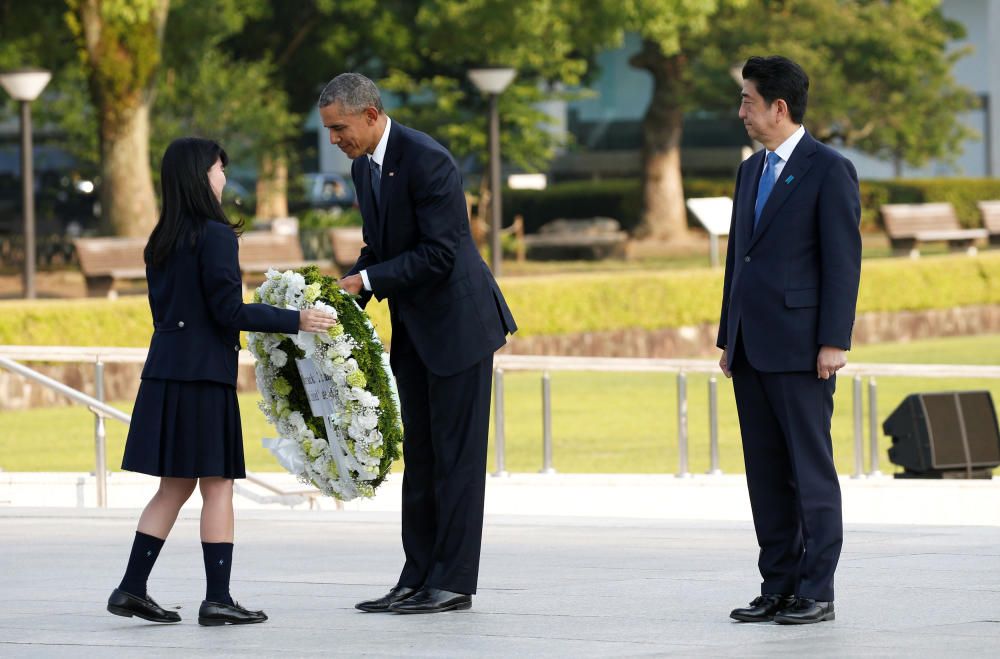 El presidente de EE.UU, Barack Obama, dijo hoy en Hiroshima que la memoria de las víctimas de la bomba atómica lanzada sobre esta ciudad en 1945 "nunca debe desaparecer".