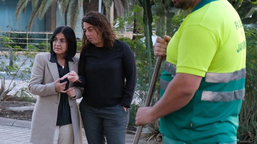 Carolina Darias y la edil Gemma Martinez supervisaron ayer los trabajos. | | LP/DLP