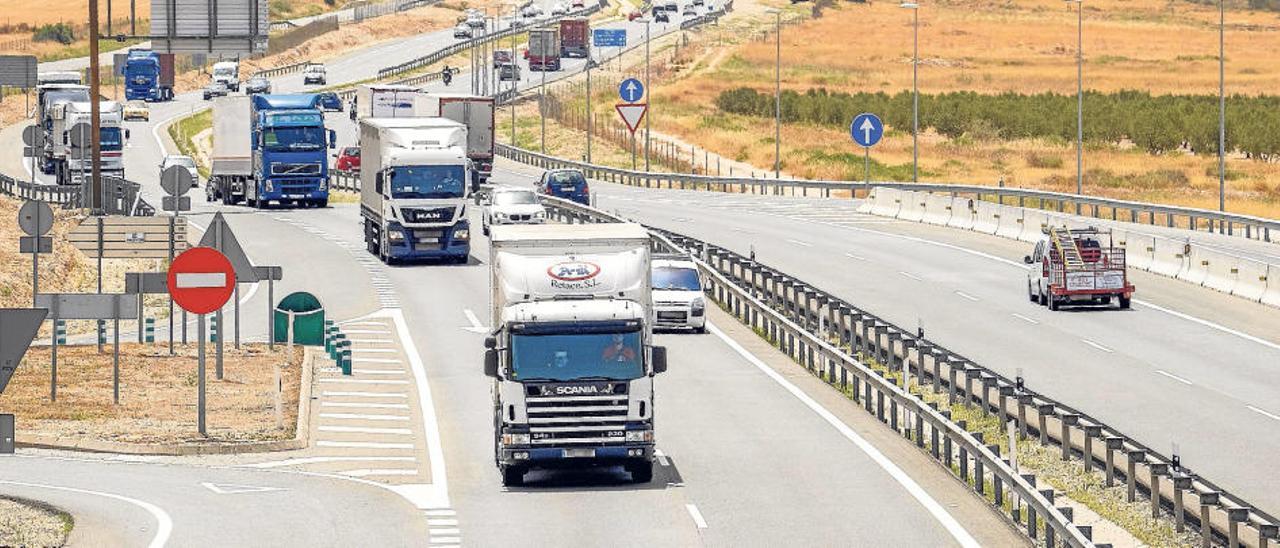 Las rutas a Europa impulsan el transporte provincial