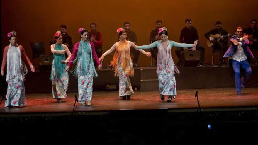 «FlamenquELAndo» en el Gran Teatro