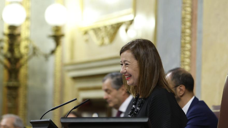 La presidenta del Congrés, Francina Armengol, durant el debat de la reforma del Reglament per a l'ús de les llengües cooficials