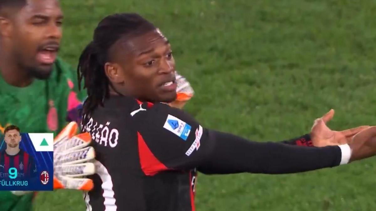 Tensión en el Milan con Leão