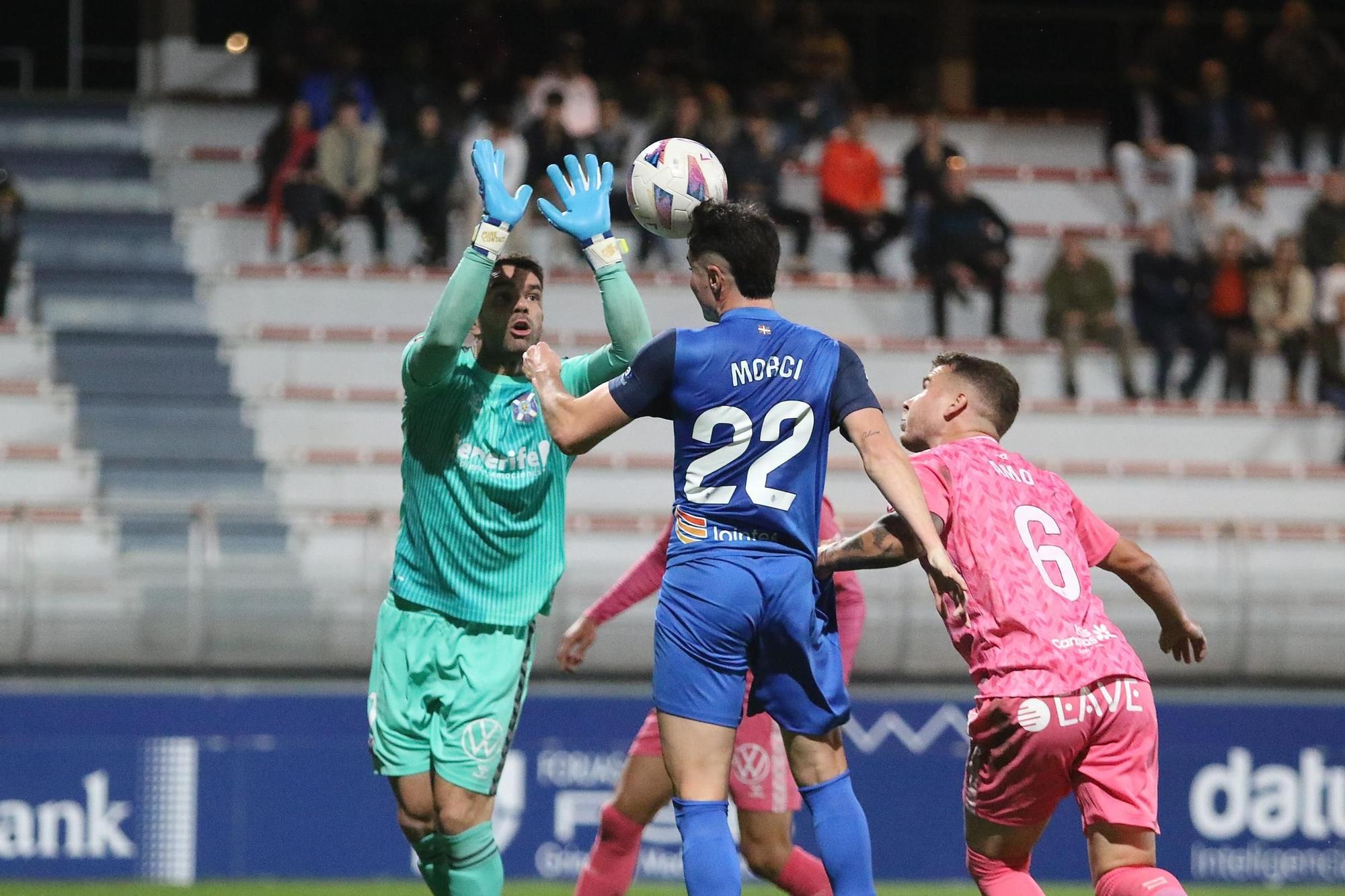 El partido SD Amorebieta - CD Tenerife, en imágenes